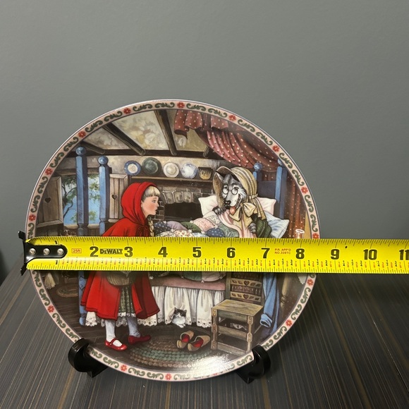 1988 Collector’s Edition-Little Red Riding Hood, Once Upon a Time Knowles Plate - Picture 3 of 4